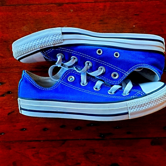 Womens Size 6 Blue Converse - Picture 2 of 4
